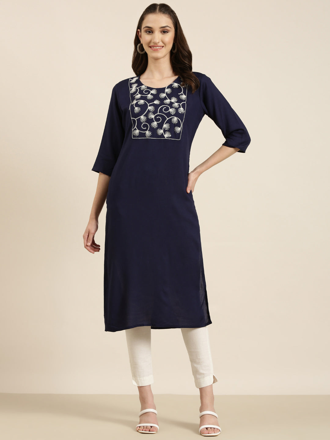 Women Navy Blue Solid Straight Kurta