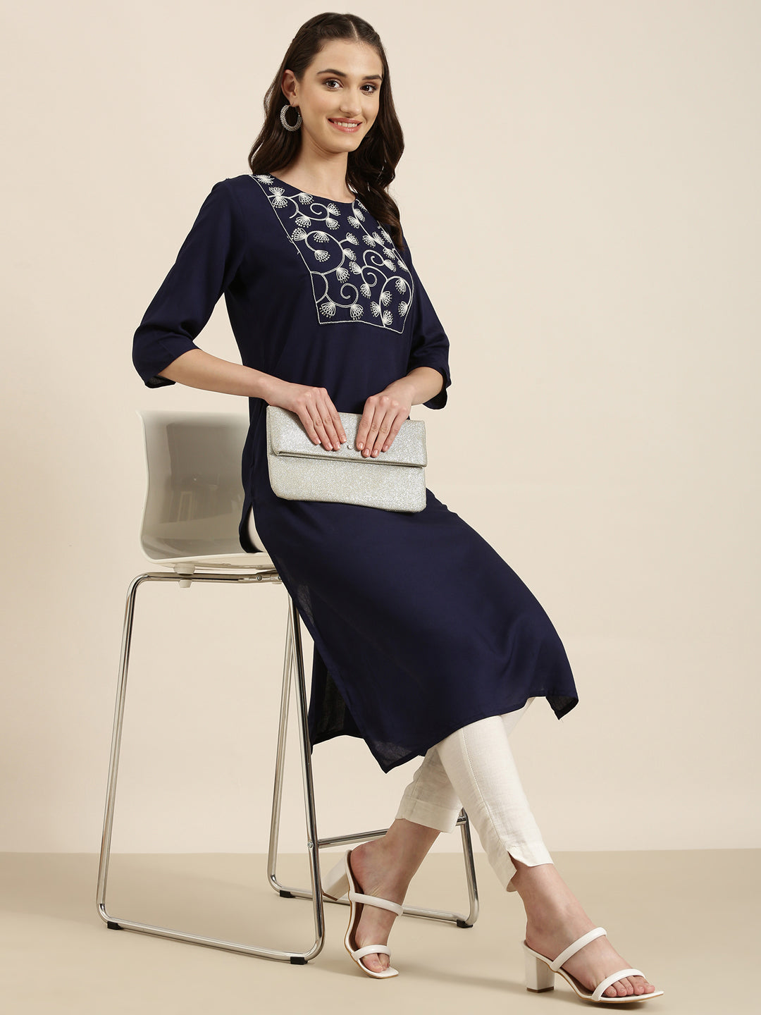 Women Navy Blue Solid Straight Kurta