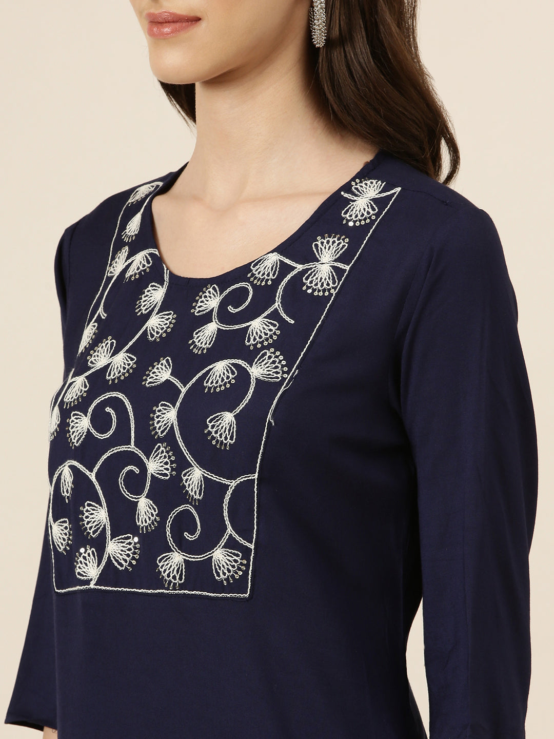 Women Navy Blue Solid Straight Kurta