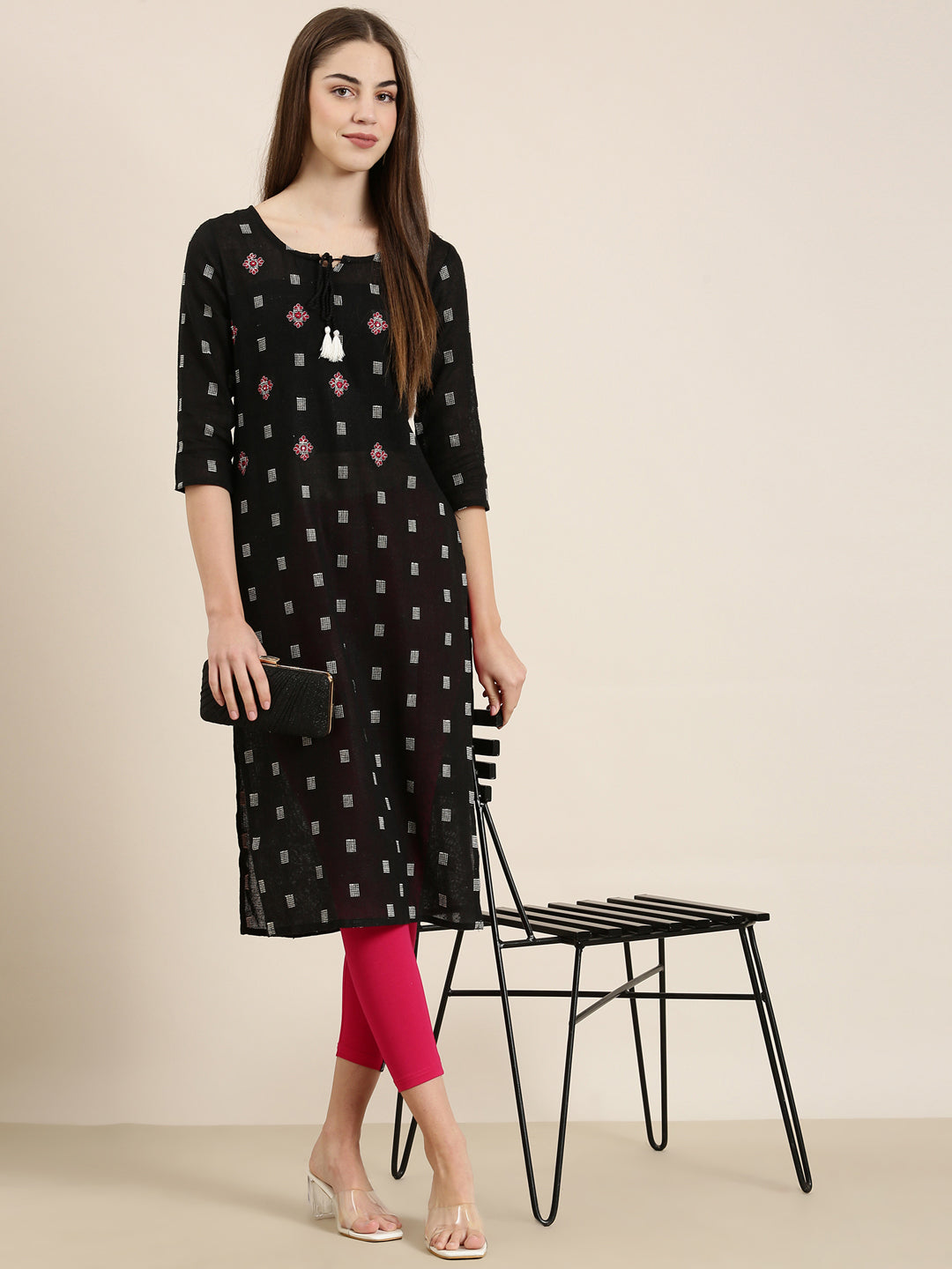 Women Black Solid Straight Kurta