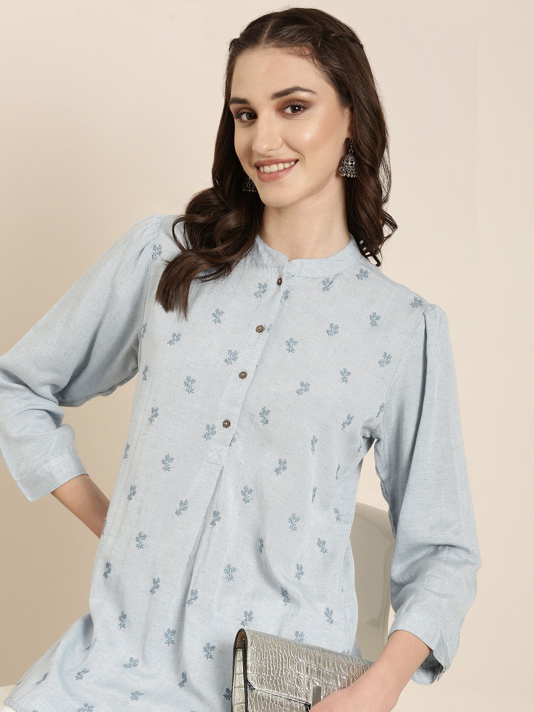 Women Blue Floral Straight Kurti