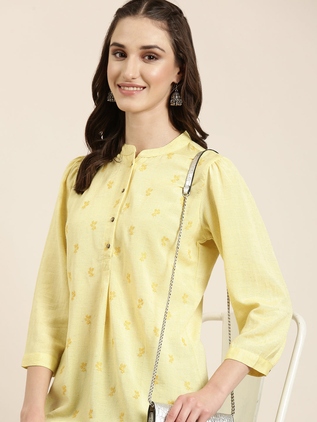 Women Yellow Floral Straight Kurti