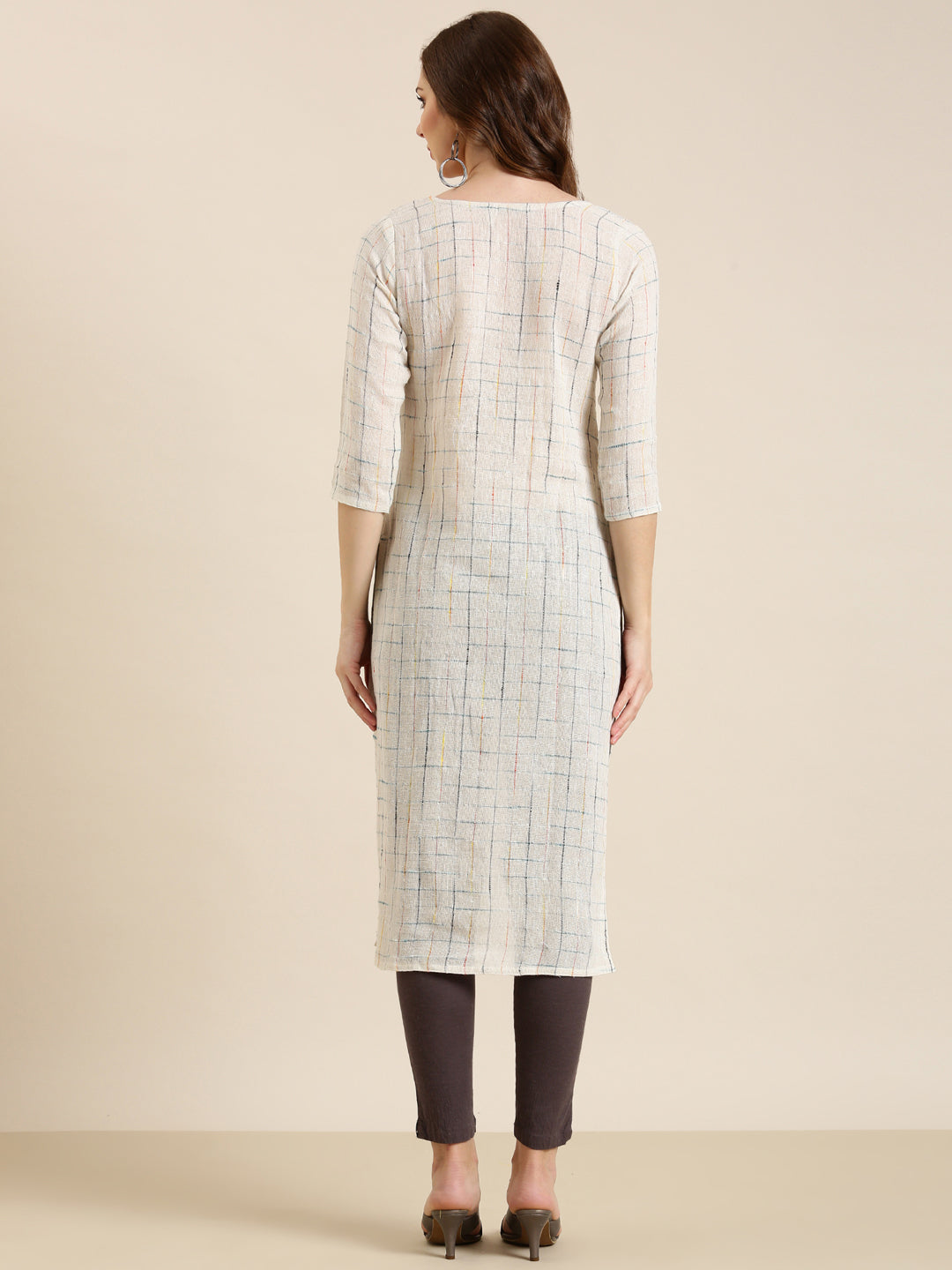 Women Cream Checked Straight Kurta