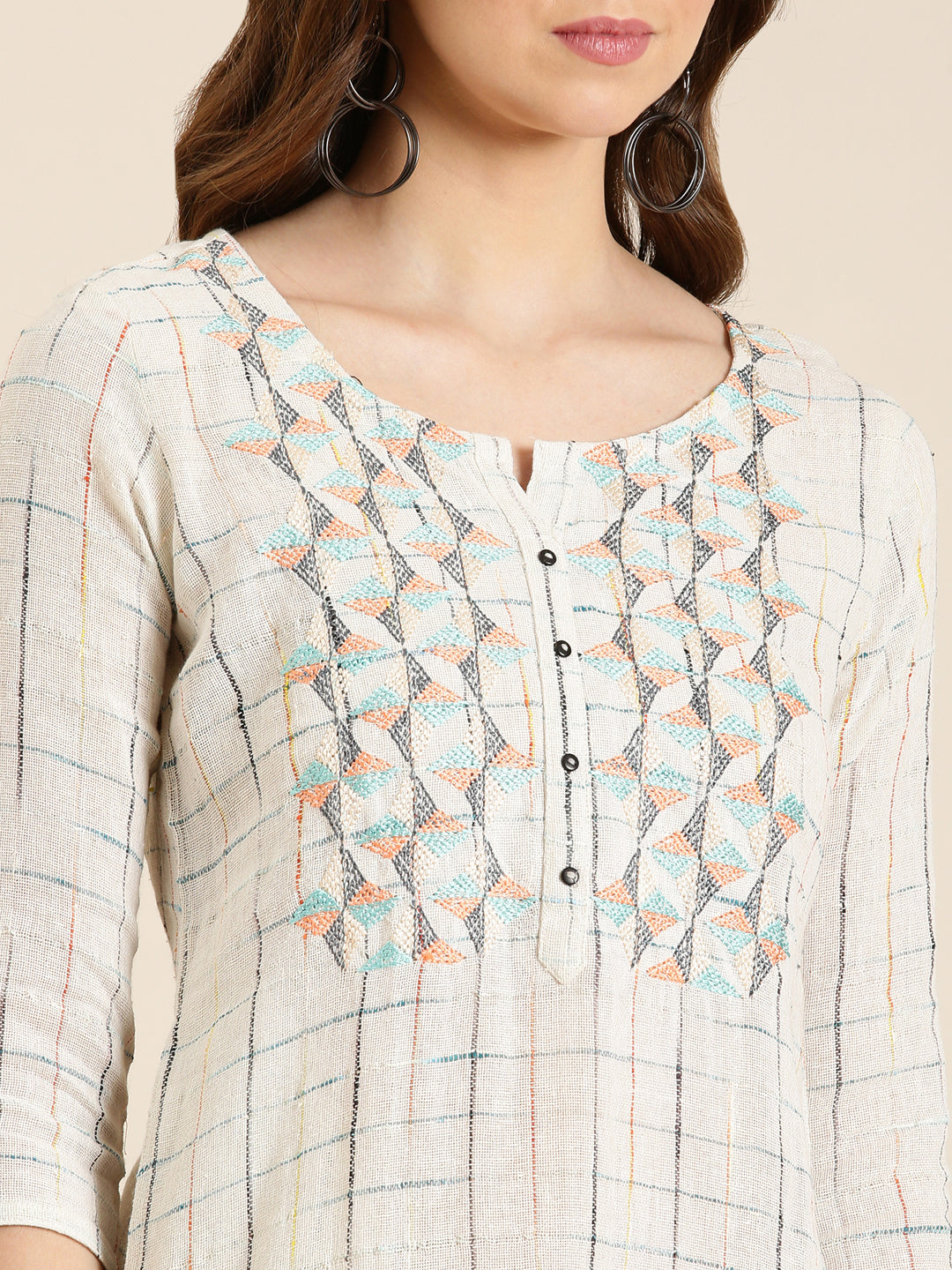 Women Cream Checked Straight Kurta