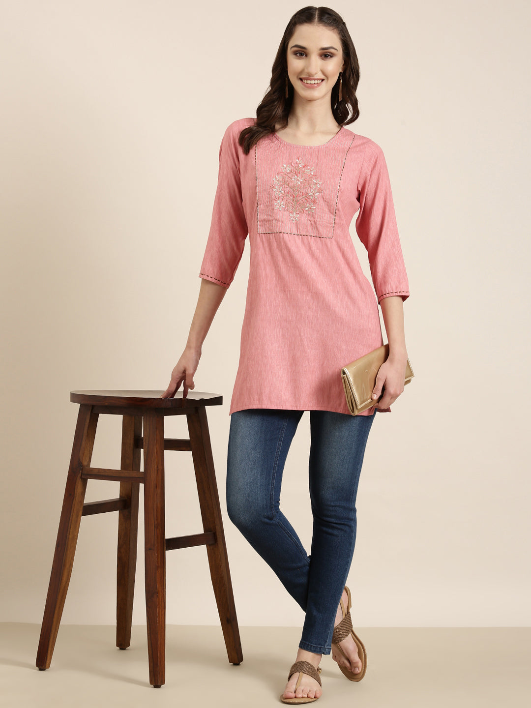 Women Mauve Knitted Straight Kurti