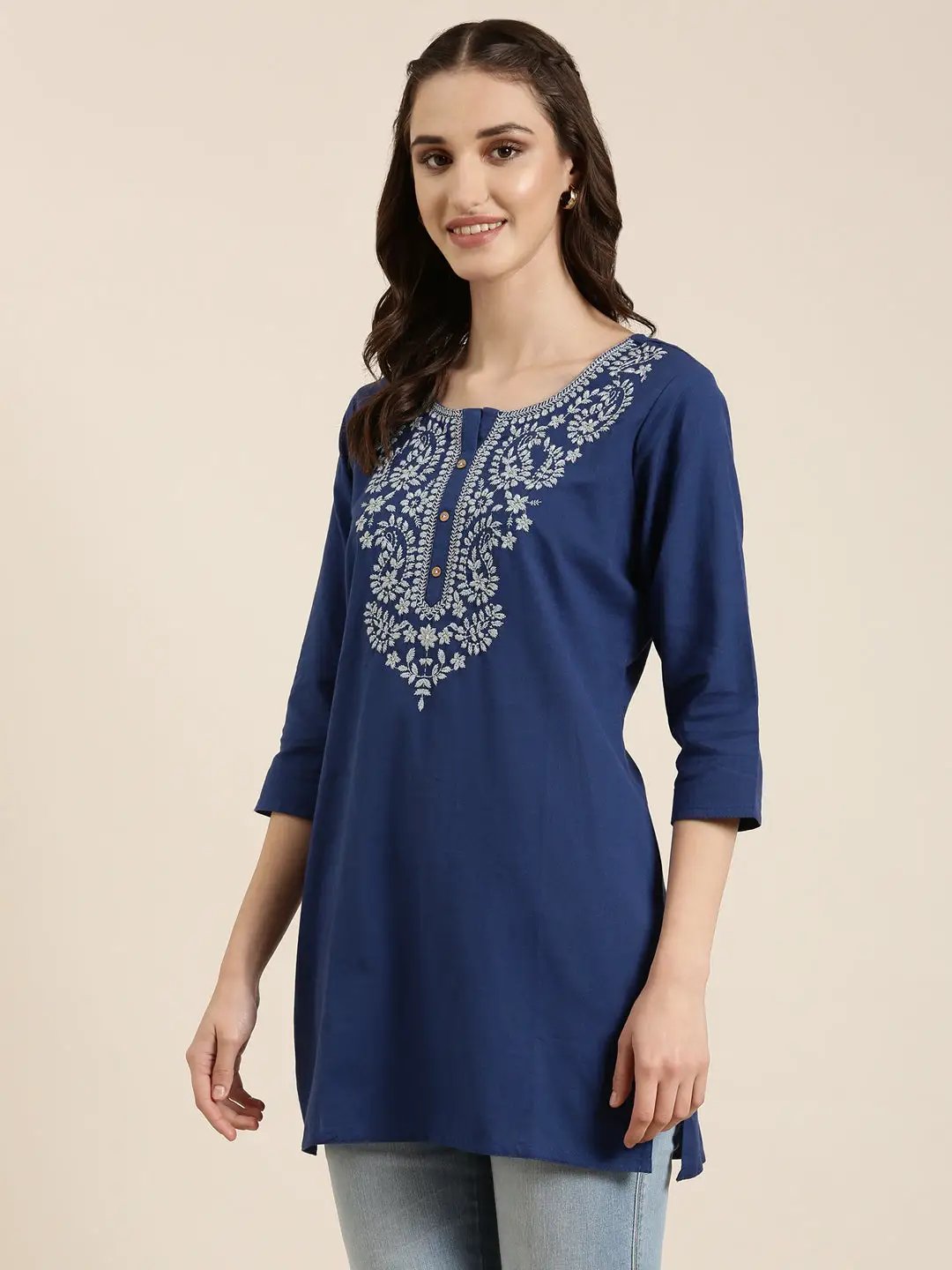 Women's Blue Solid Straight Kurti