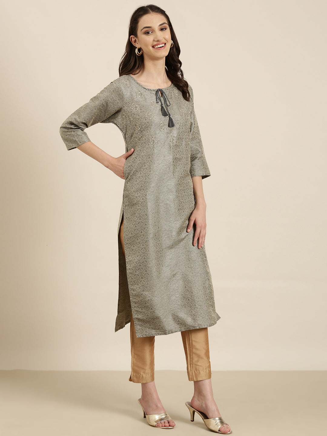 Women Beige Solid Straight Kurta