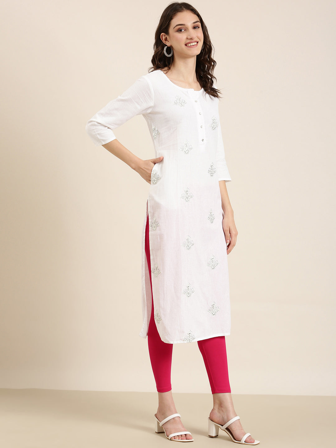 Women Off White Printed Straight Kurta