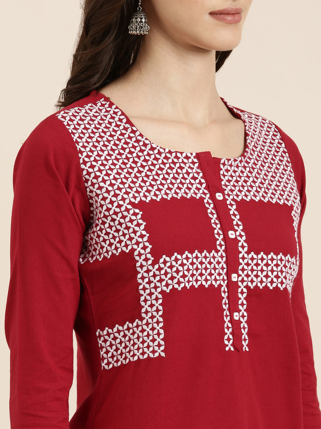 Women Maroon Solid Straight Kurti