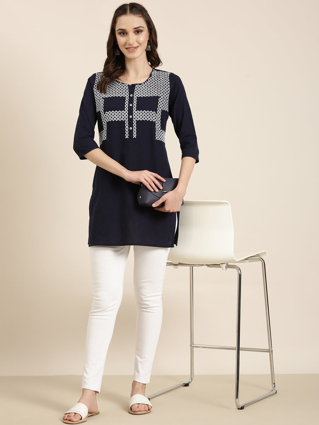 Women Navy Blue Solid Straight Kurti