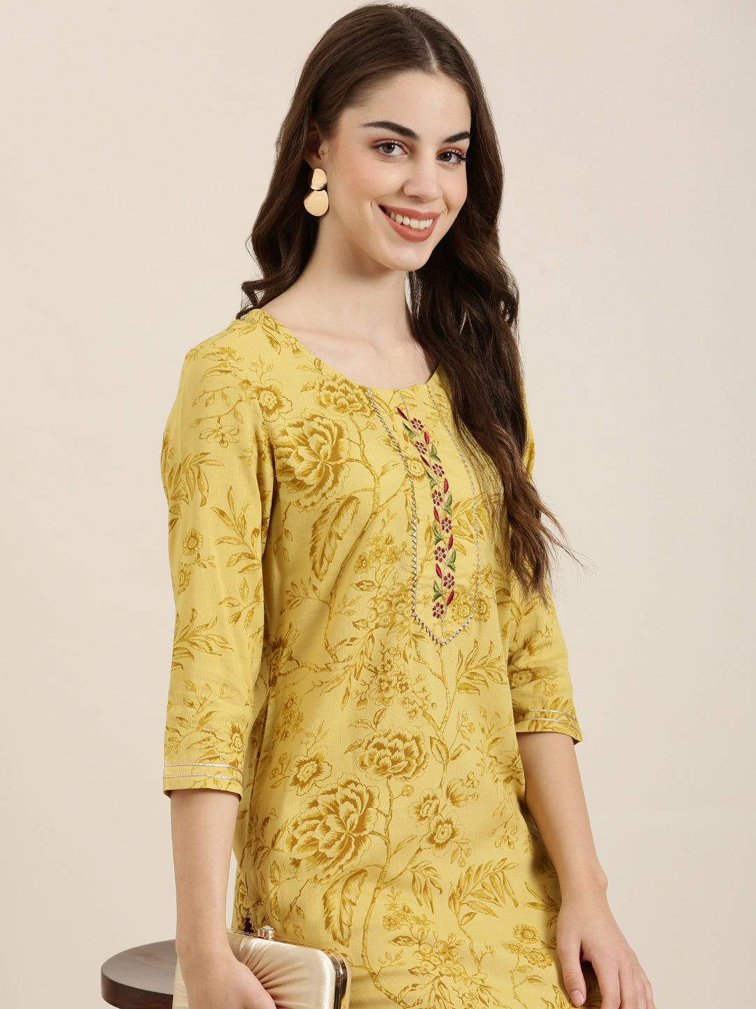 Women Mustard Floral Straight Kurta