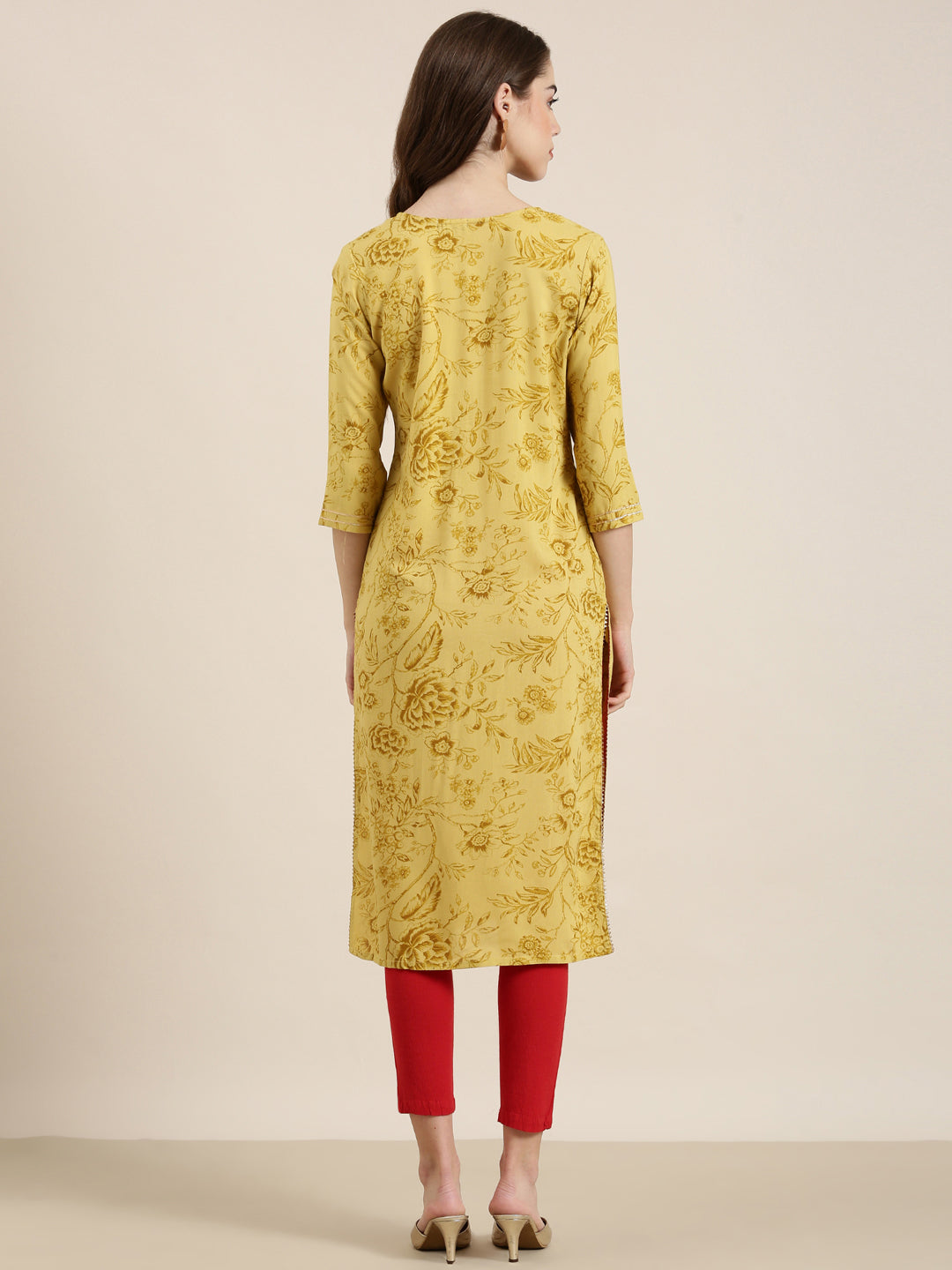 Women Mustard Floral Straight Kurta