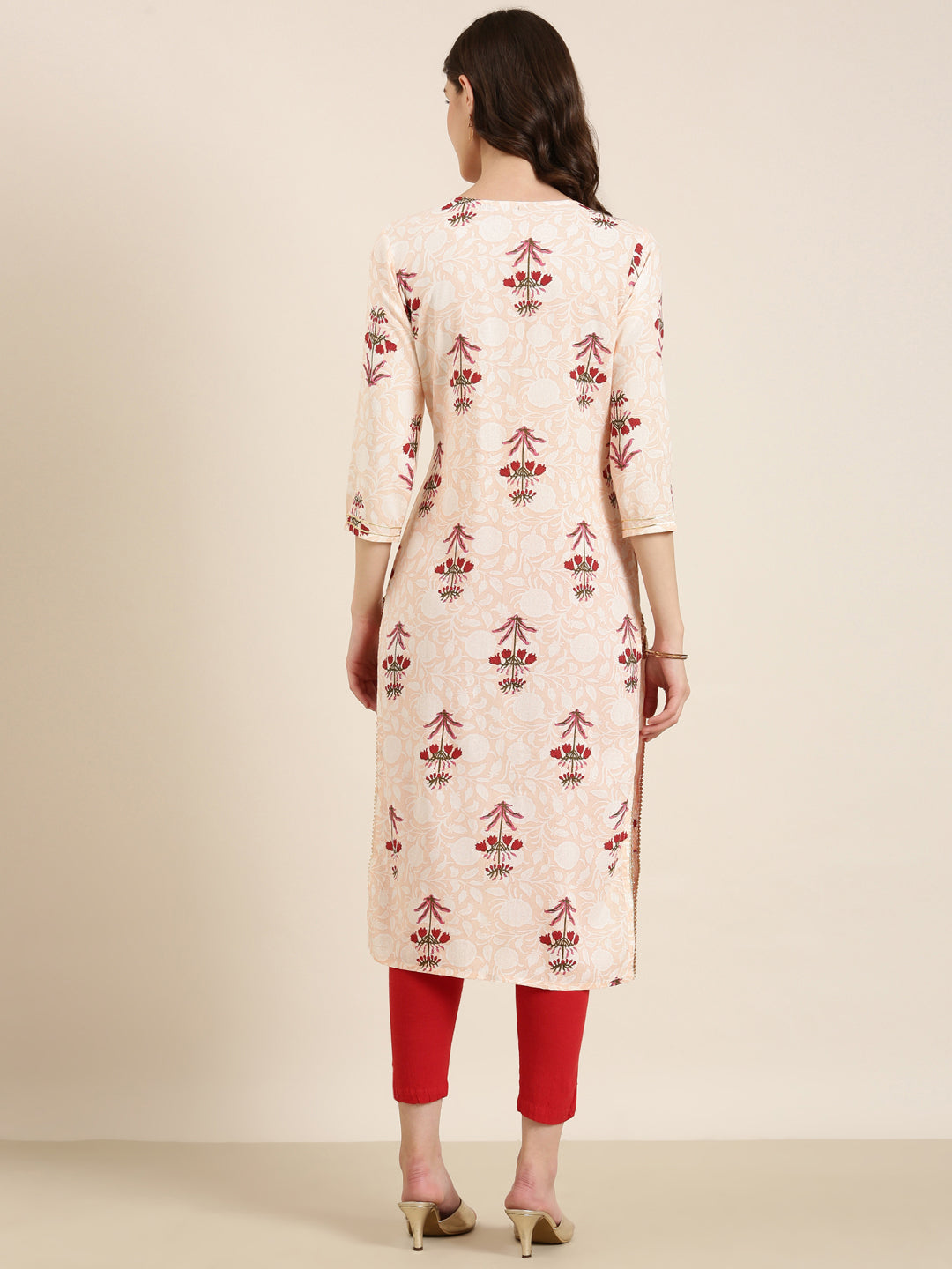 Women Peach Floral Straight Kurta