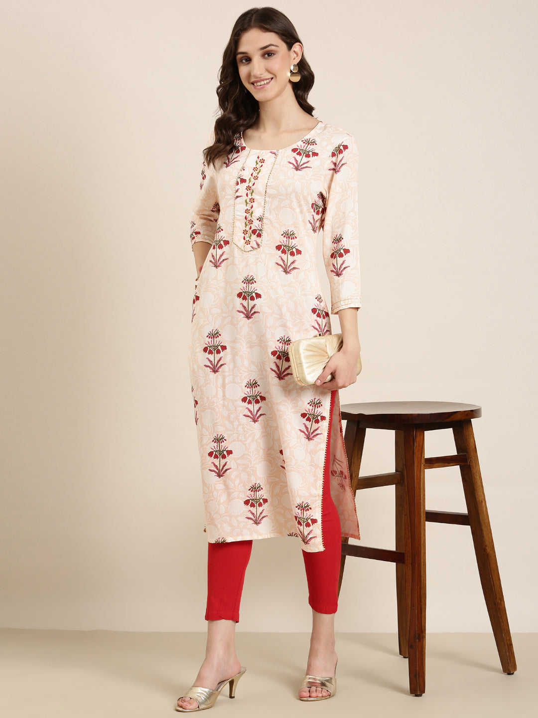 Women Peach Floral Straight Kurta