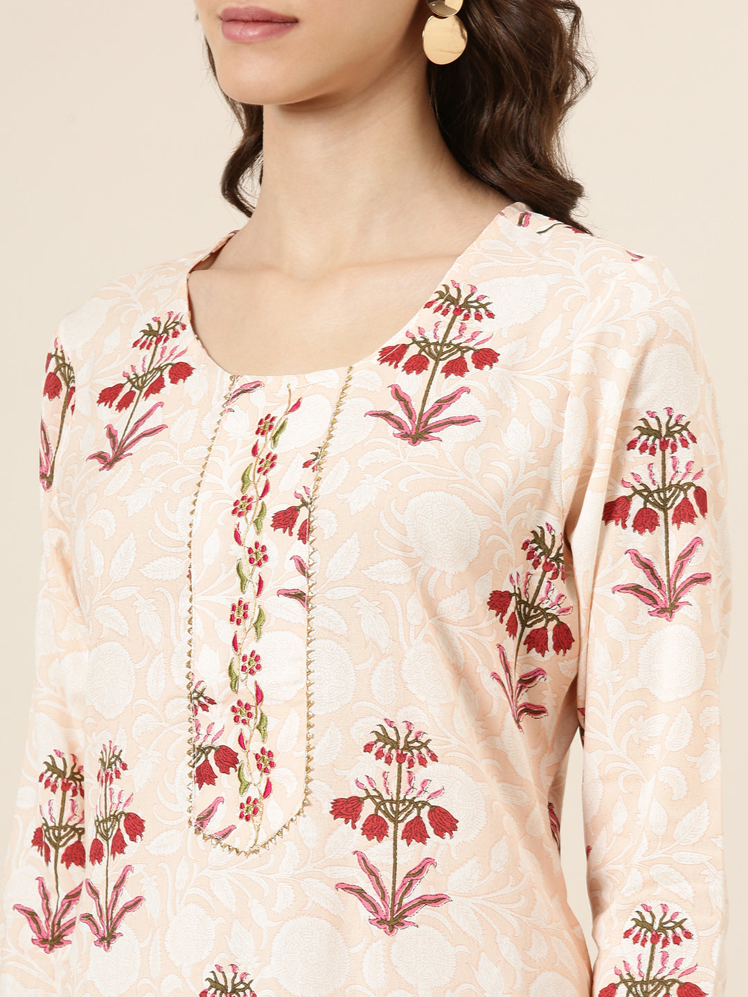 Women Peach Floral Straight Kurta