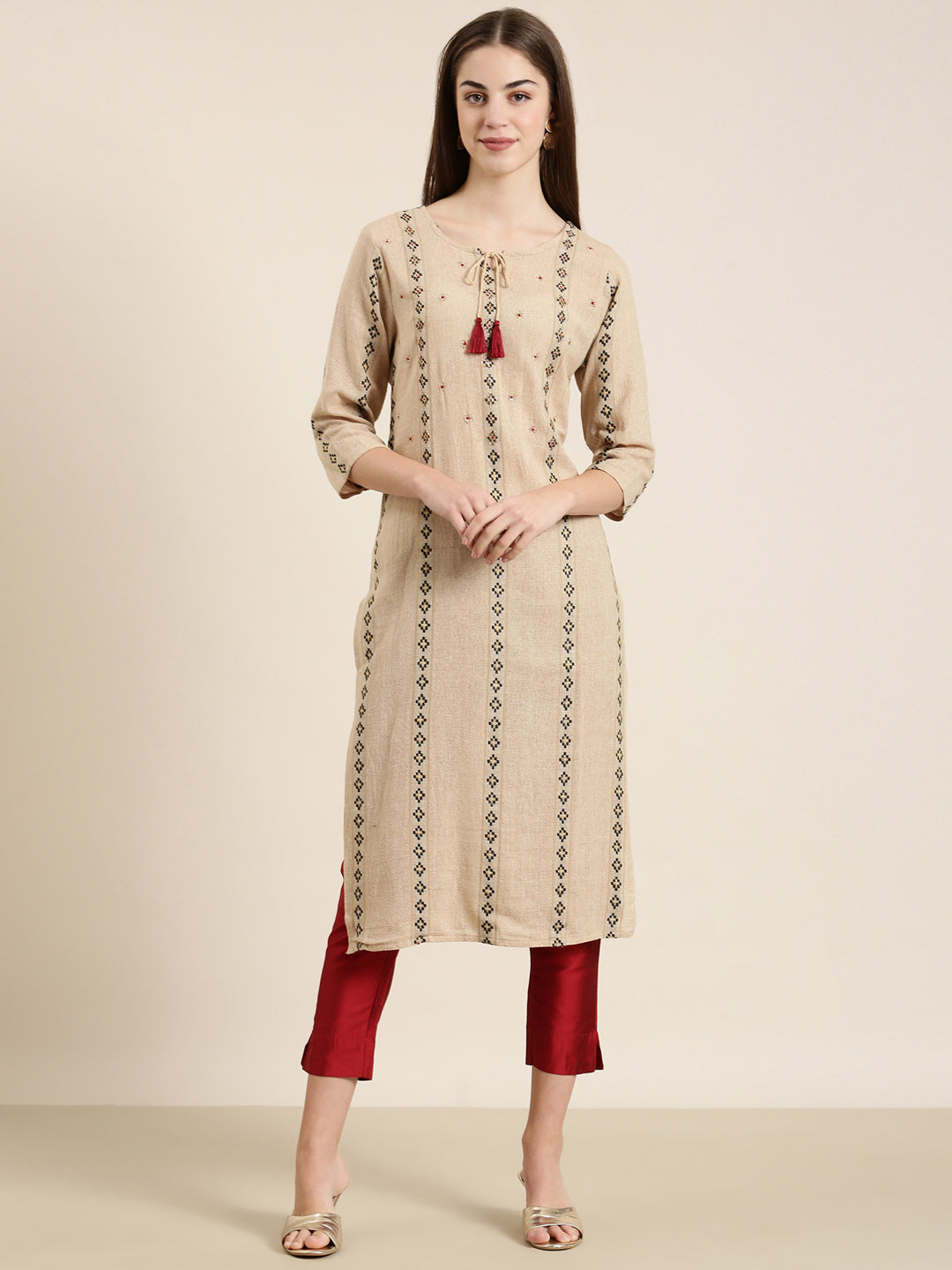 Women Beige Solid Straight Kurta