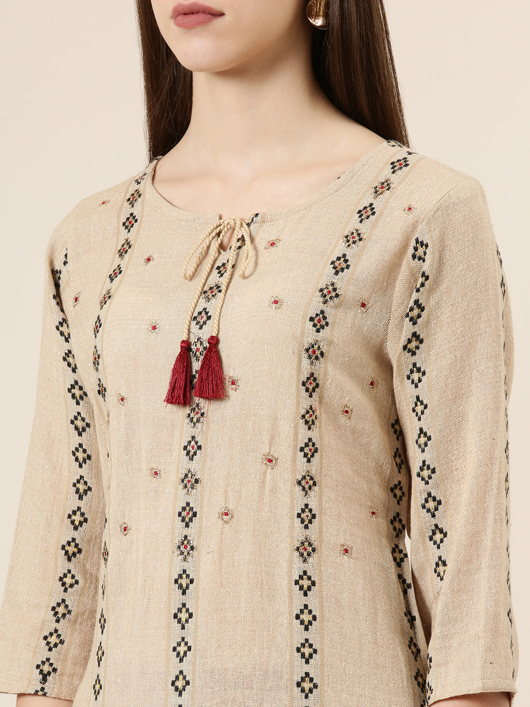 Women Beige Solid Straight Kurta