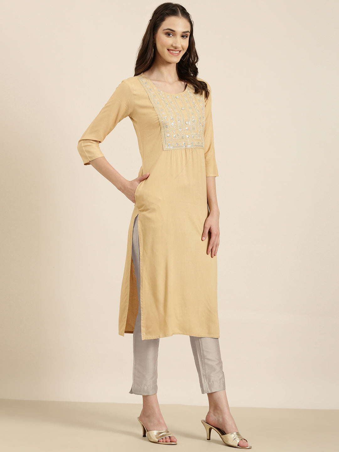 Women Beige Solid Straight Kurta