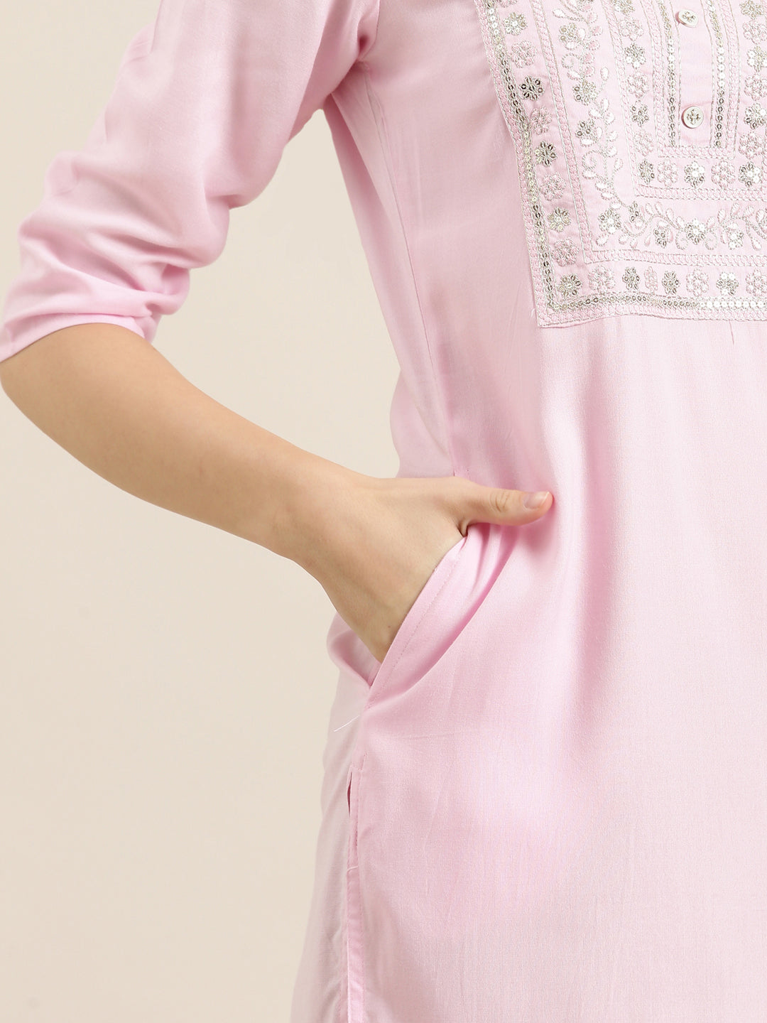 Women Pink Solid Straight Kurta