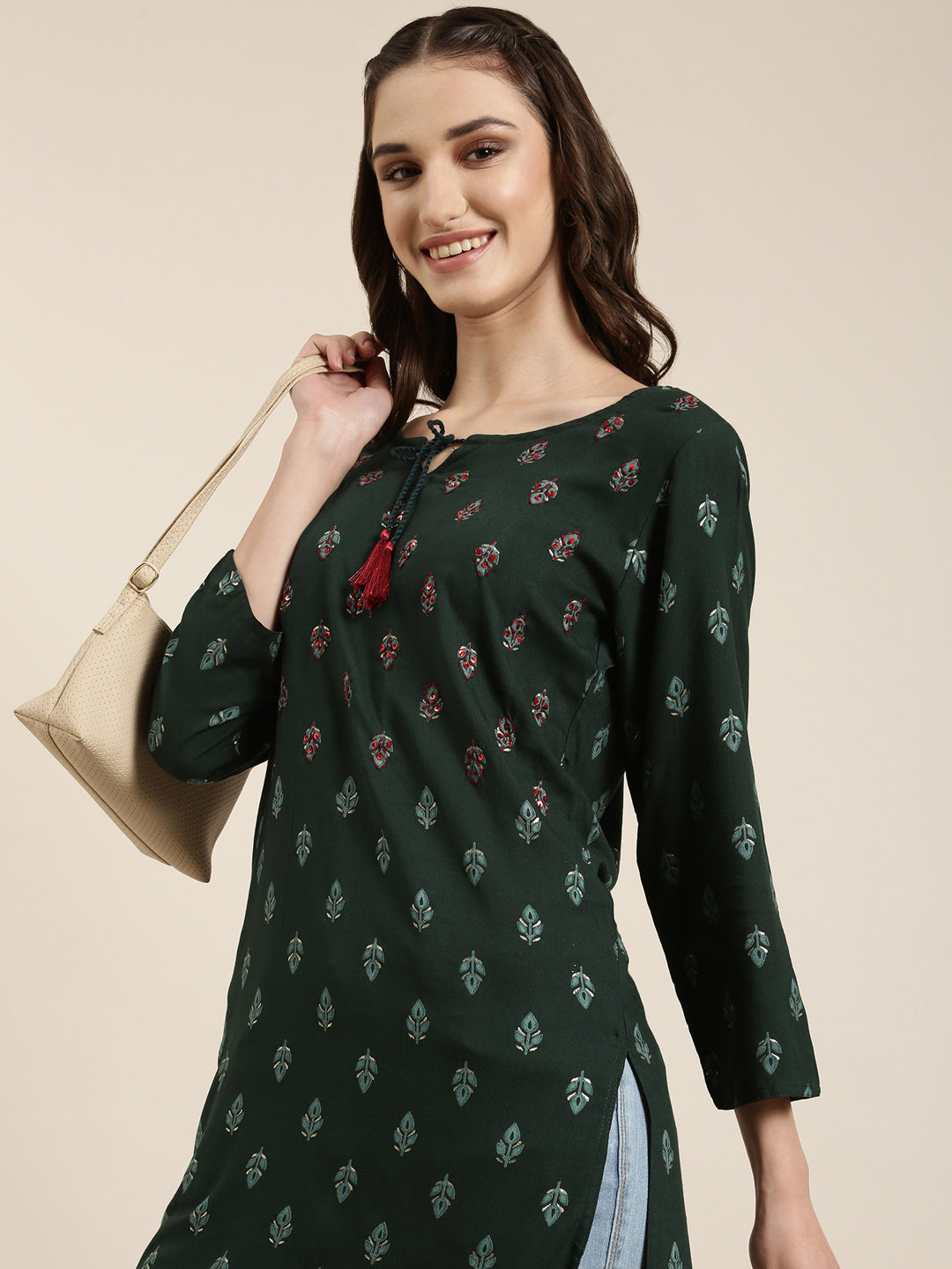 Women Green Floral Straight Kurti