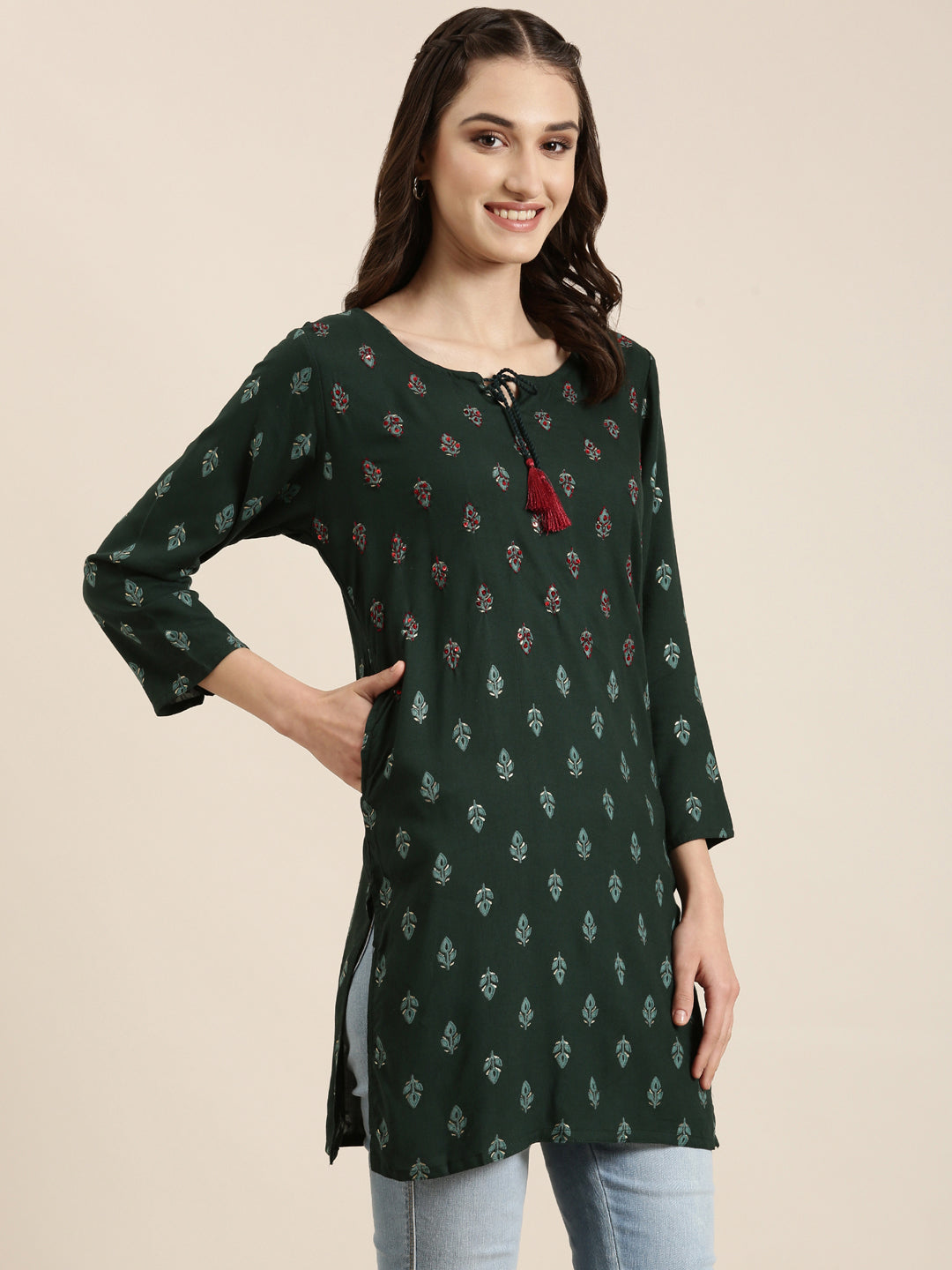 Women Green Floral Straight Kurti