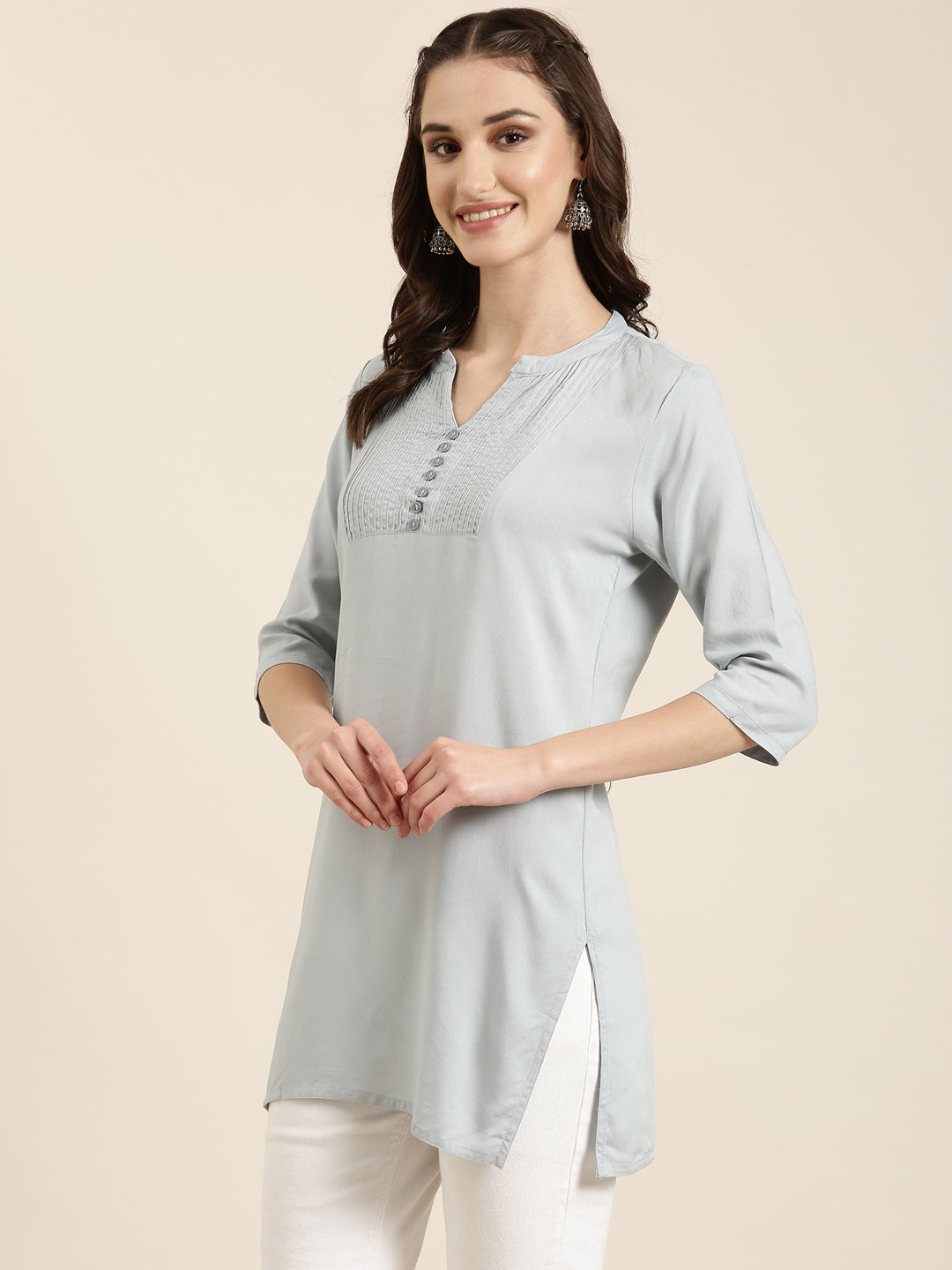 Women Grey Solid Straight Kurti