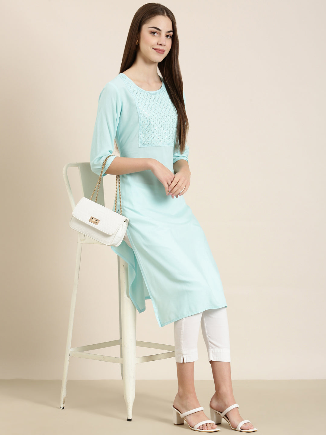 Women Blue Solid Straight Kurta