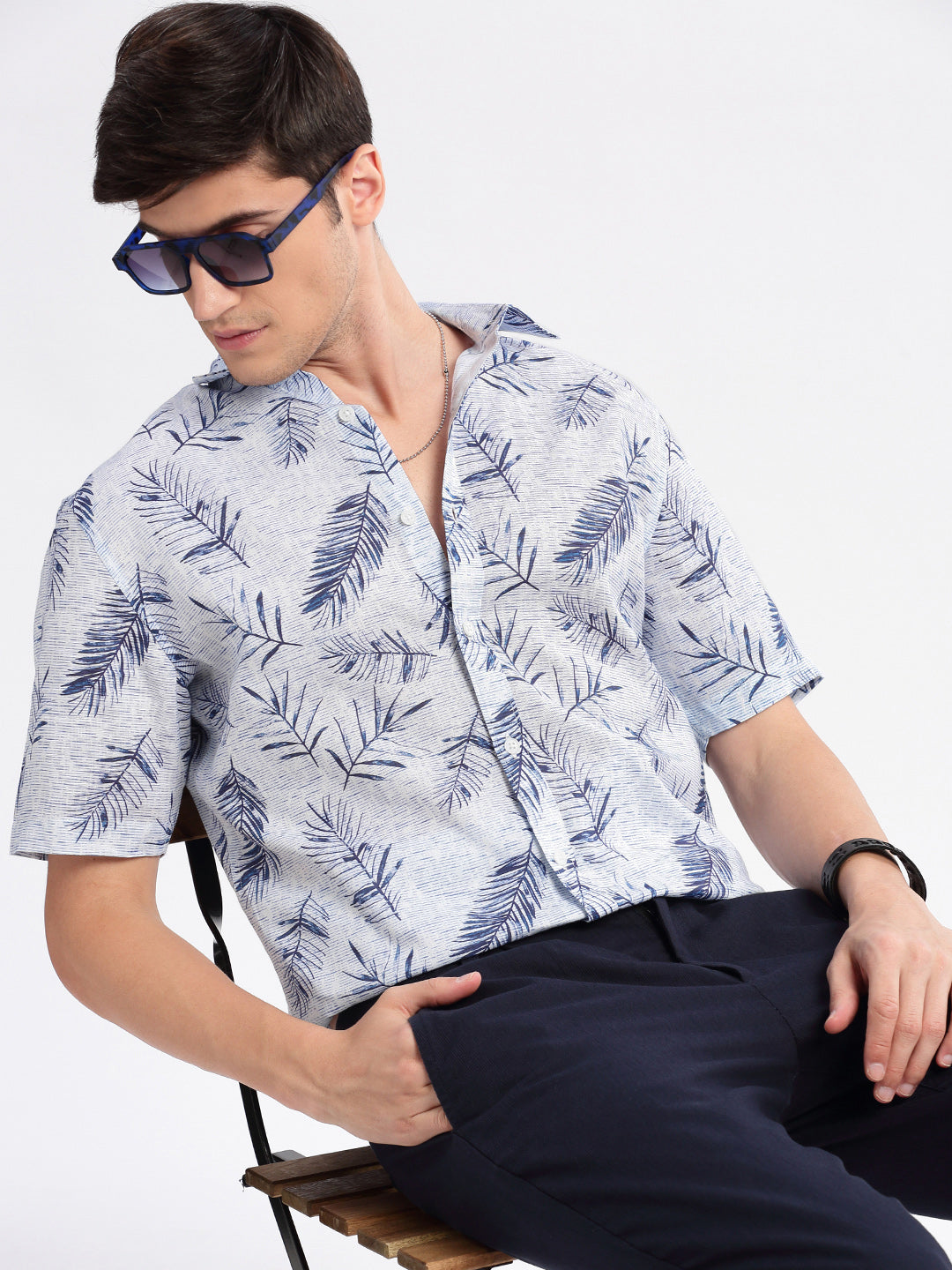 Men Spread Collar Floral Blue Casual Shirt