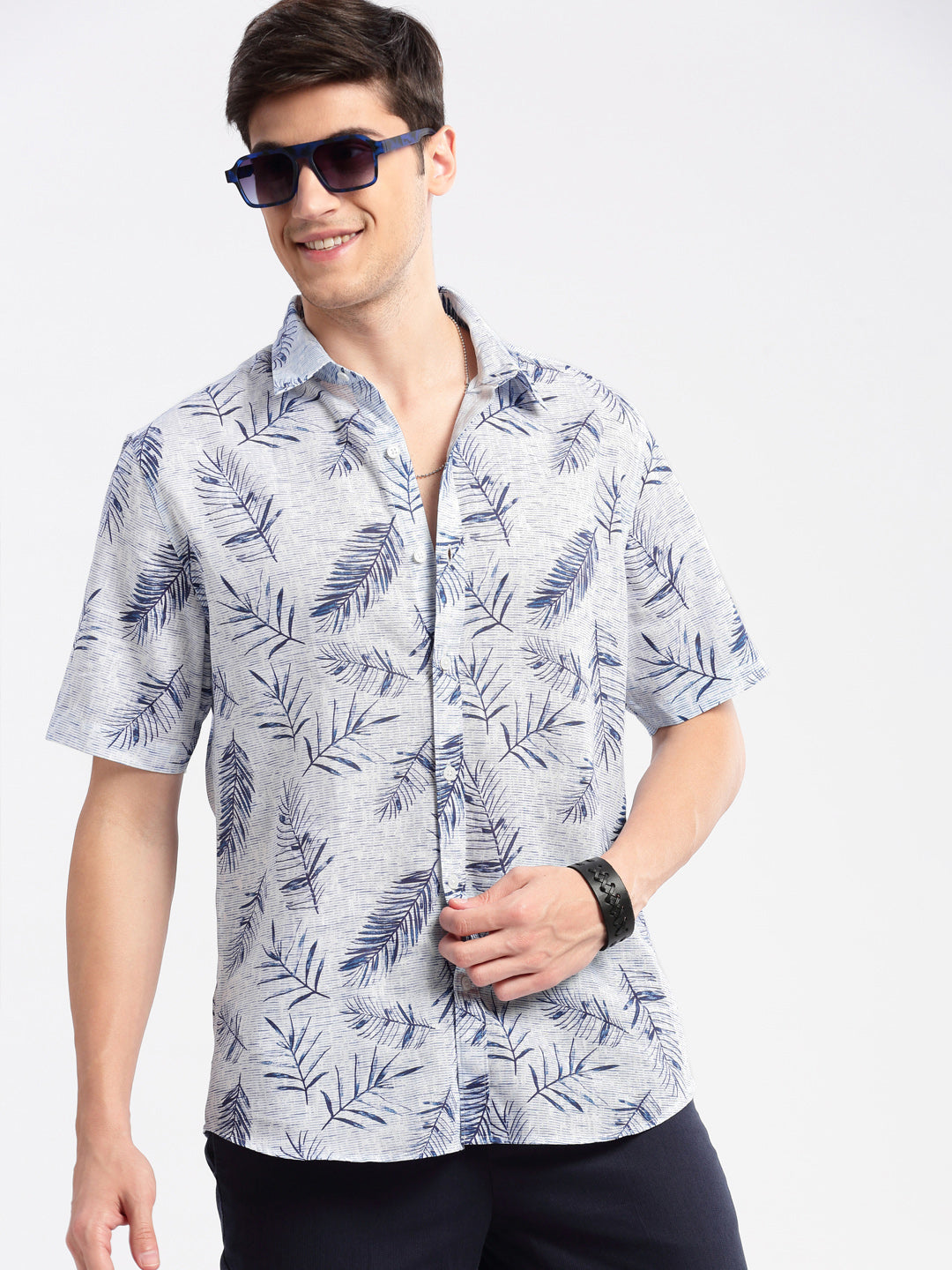 Men Spread Collar Floral Blue Casual Shirt