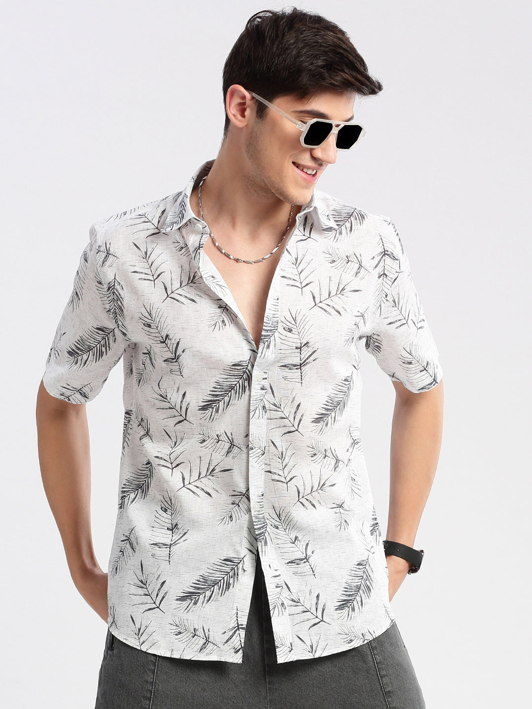 Men Spread Collar Floral White Casual Shirt