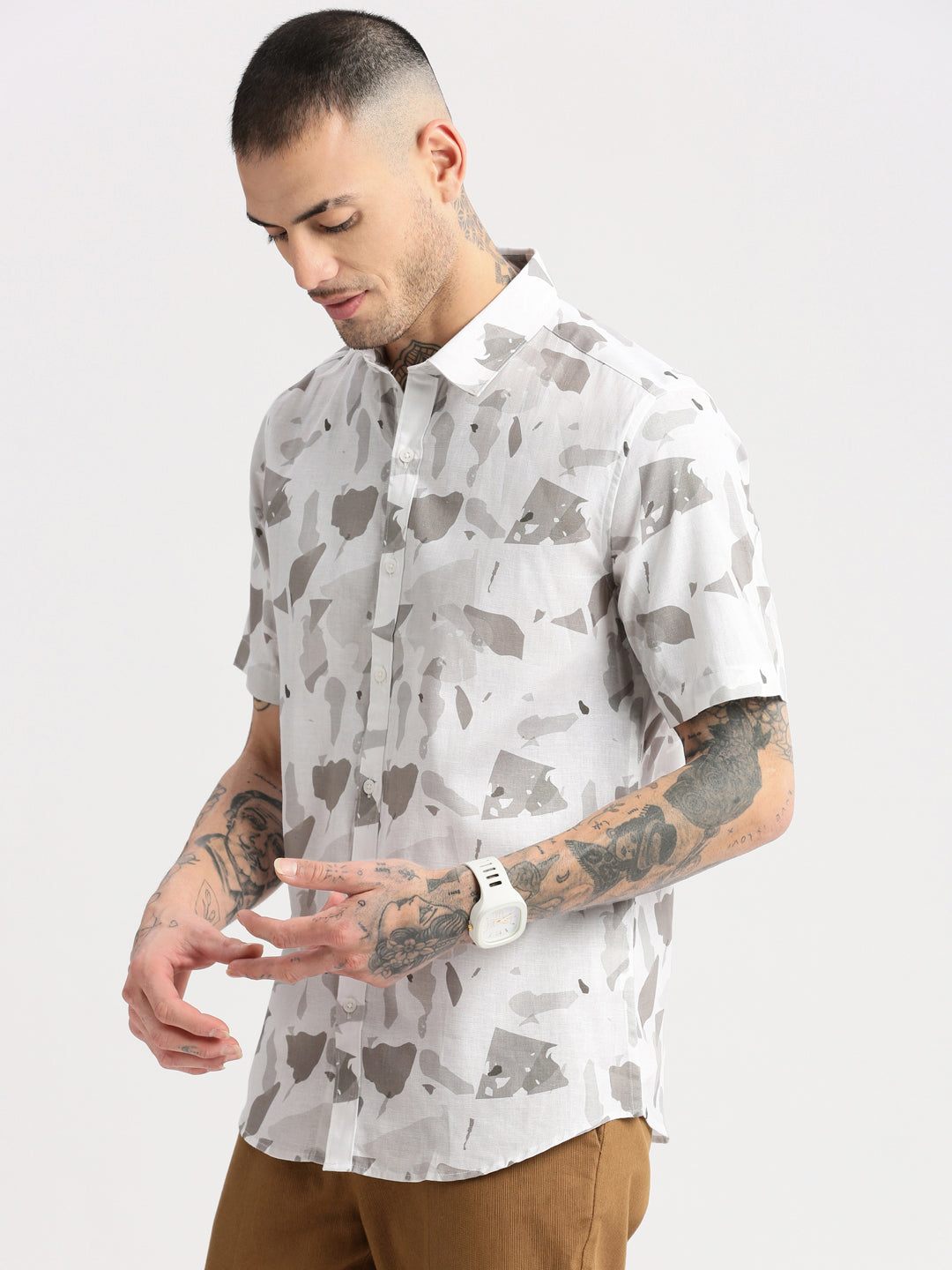 Men Spread Collar Abstract White Casual Shirt