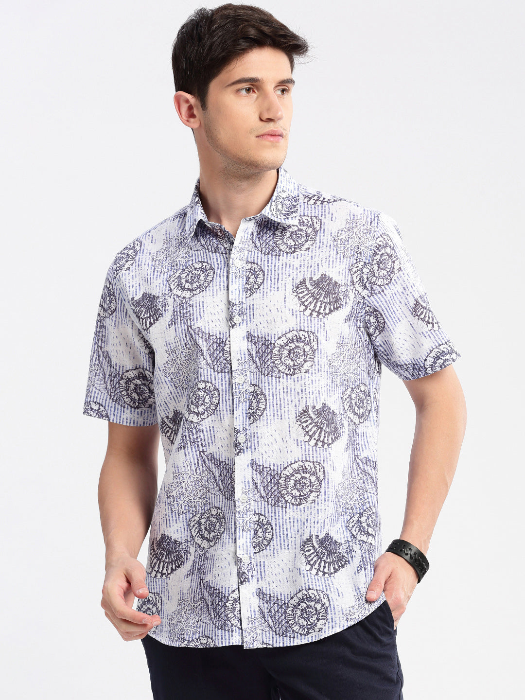 Men Spread Collar Abstract Blue Casual Shirt