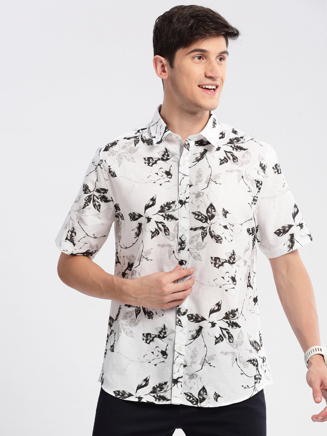 Men Spread Collar Floral White Casual Shirt