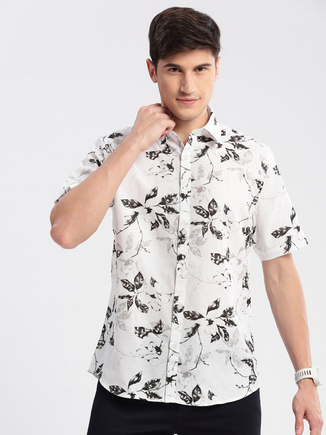 Men Spread Collar Floral White Casual Shirt