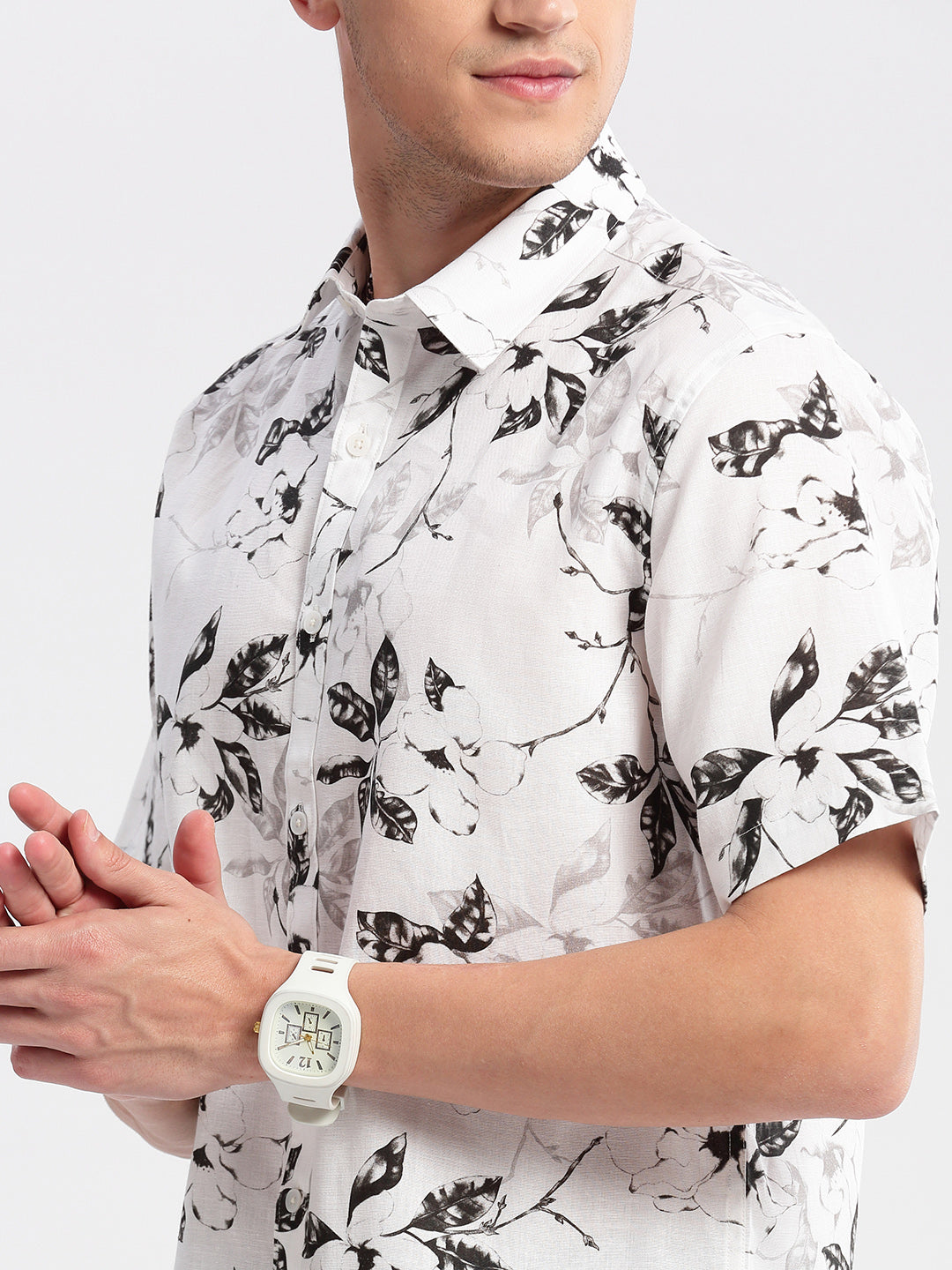 Men Spread Collar Floral White Casual Shirt