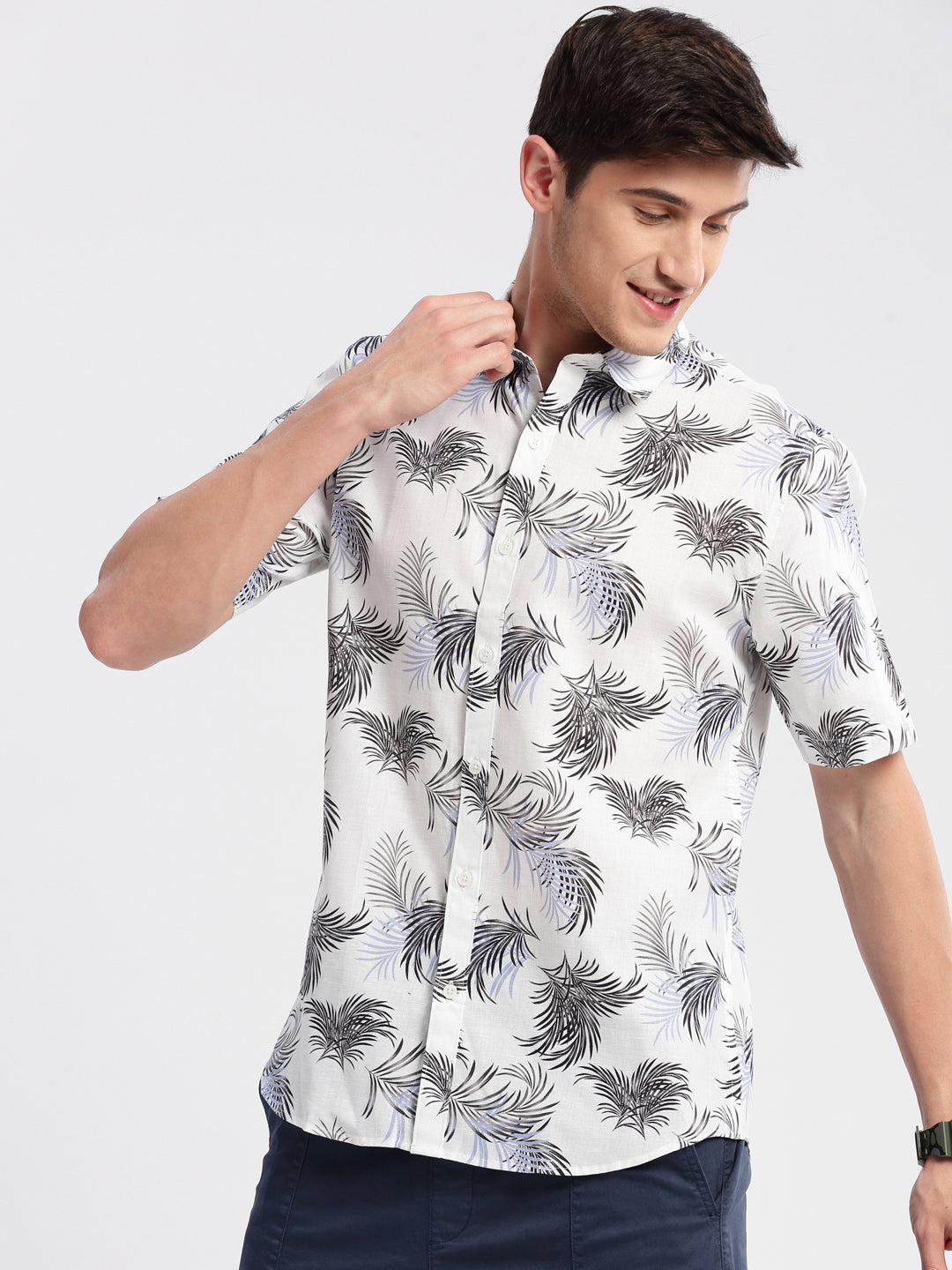 Men Spread Collar Floral White Casual Shirt