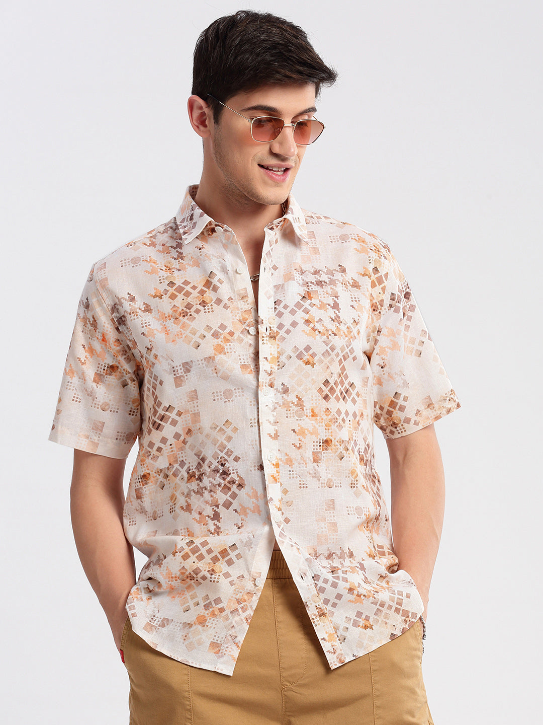 Men Spread Collar Geometric Peach Casual Shirt