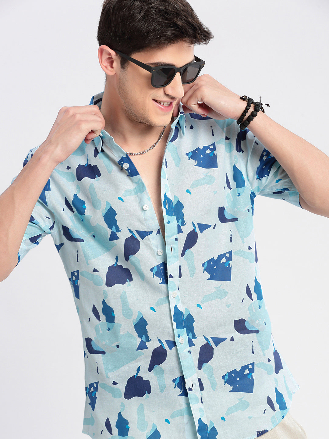 Men Spread Collar Abstract Blue Casual Shirt