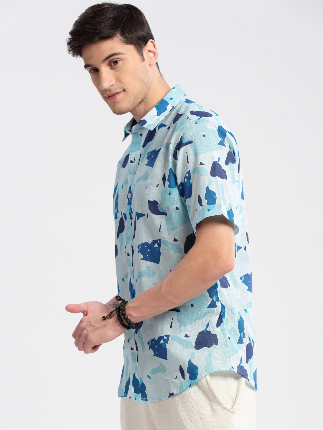 Men Spread Collar Abstract Blue Casual Shirt