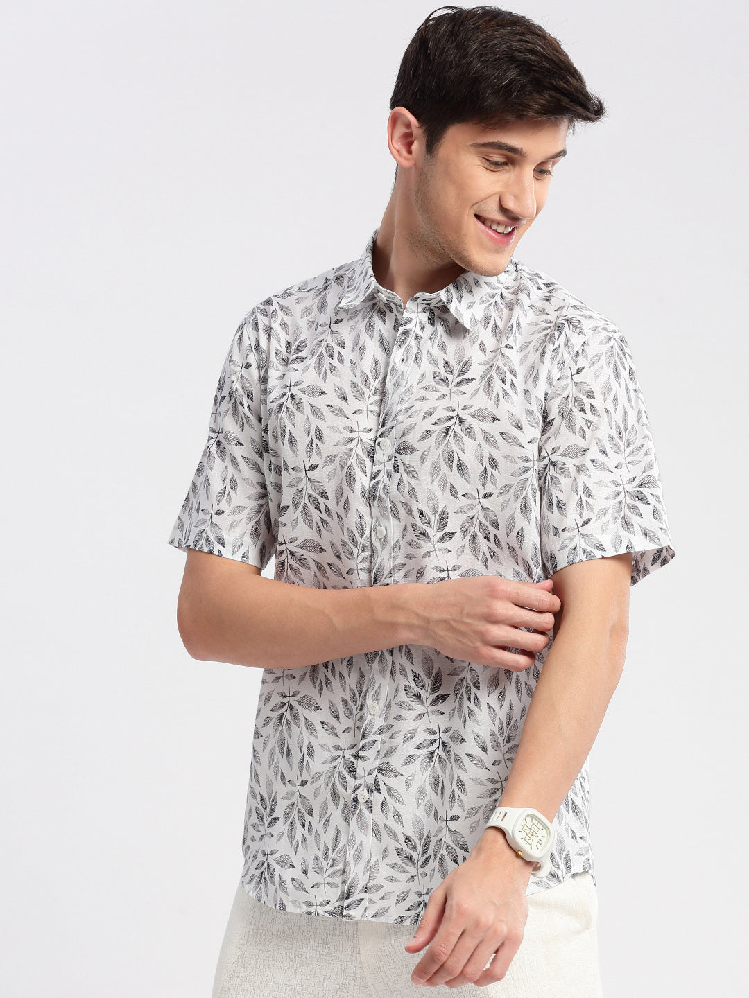 Men's Spread Collar Floral White Casual Shirt