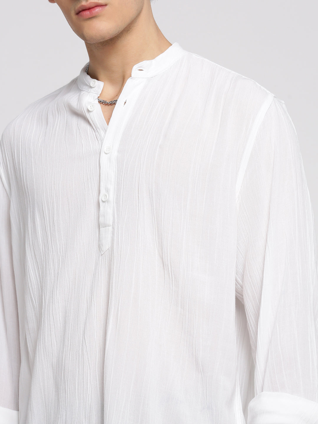 Men White Solid Mandarin Collar Casual Short Kurta