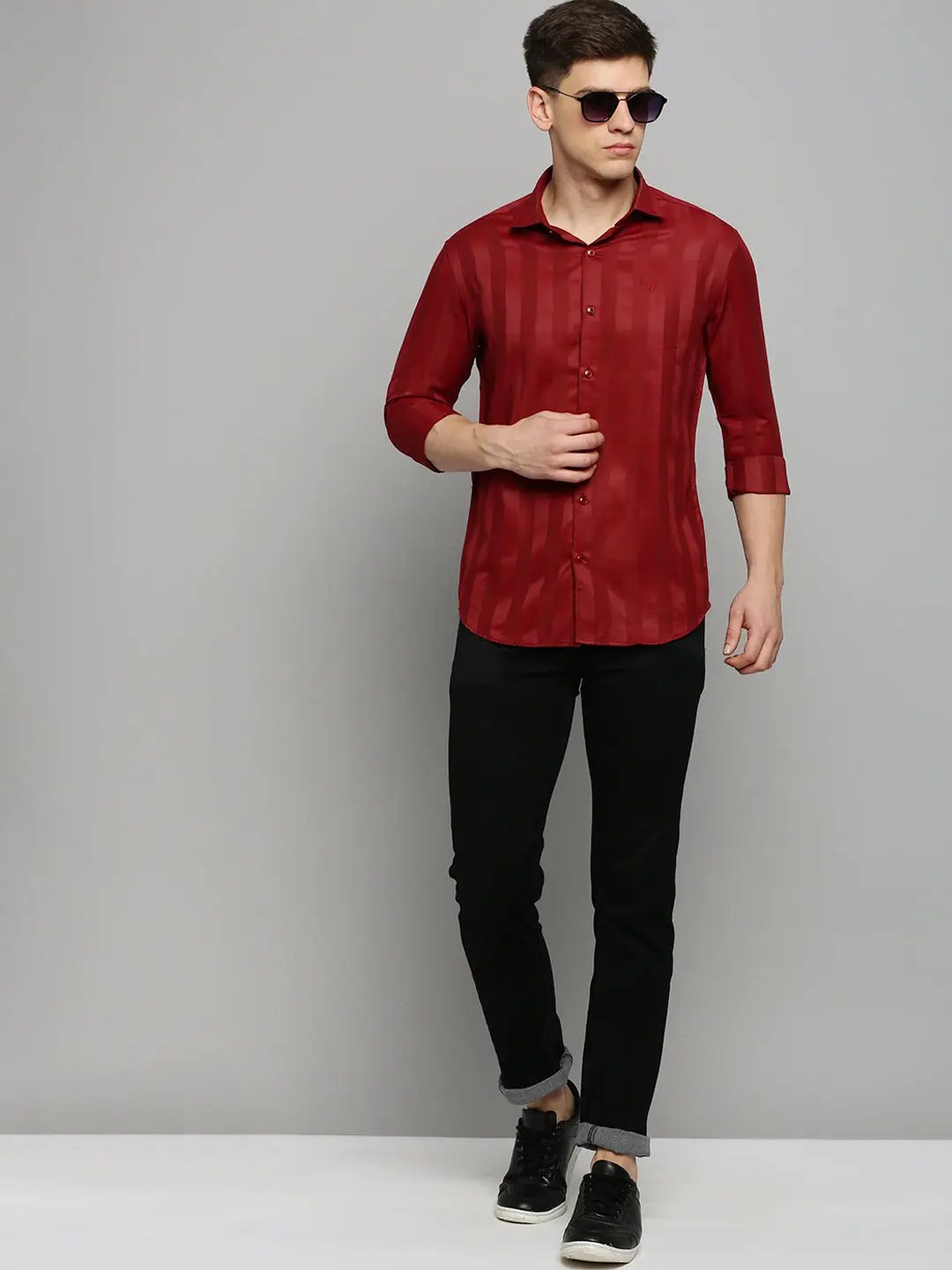 Men's Maroon Solid Formal Shirt