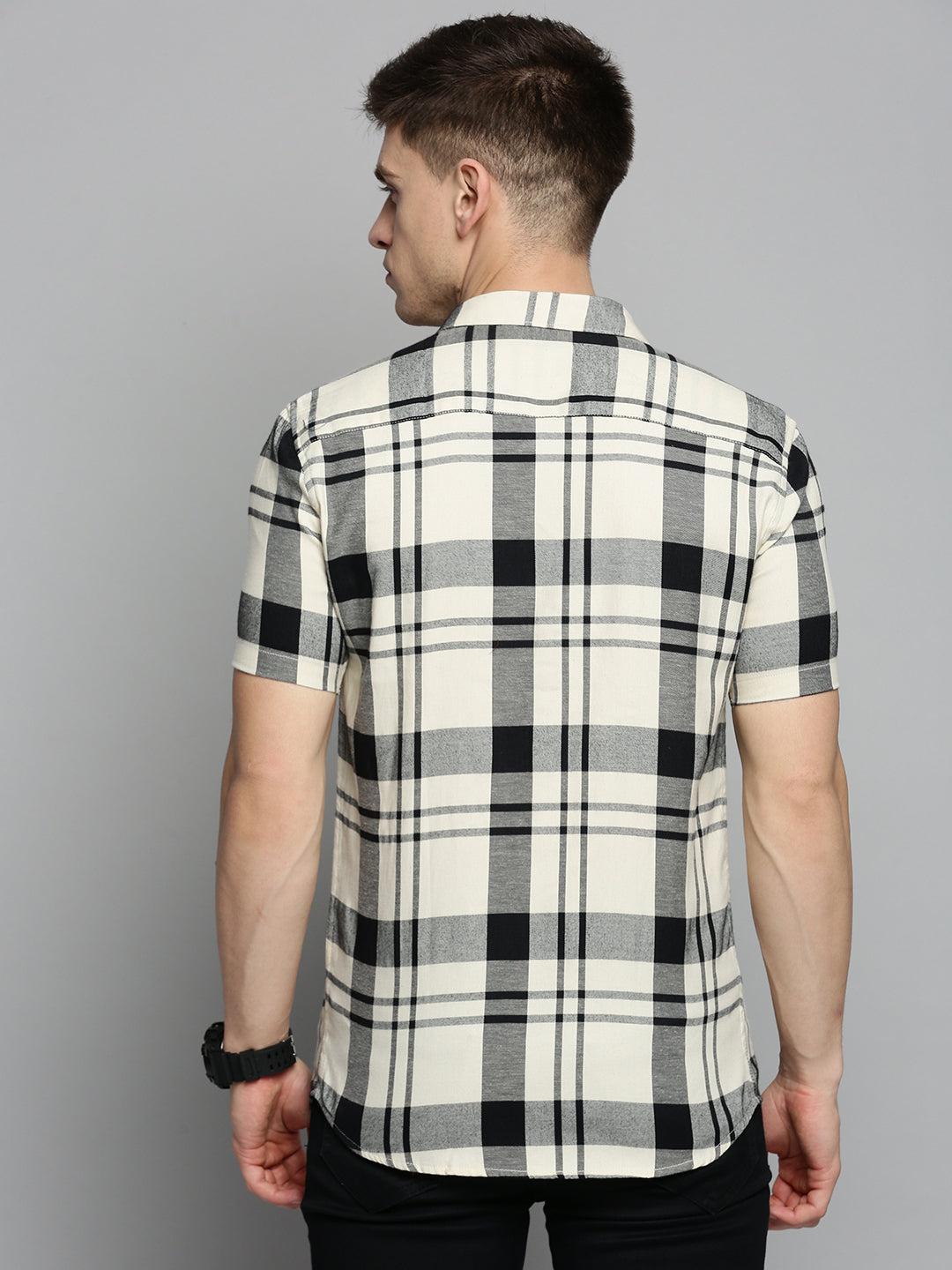 Men's Cream Classic Fit Tartan Checks Twill Weave Cotton Casual Shirt