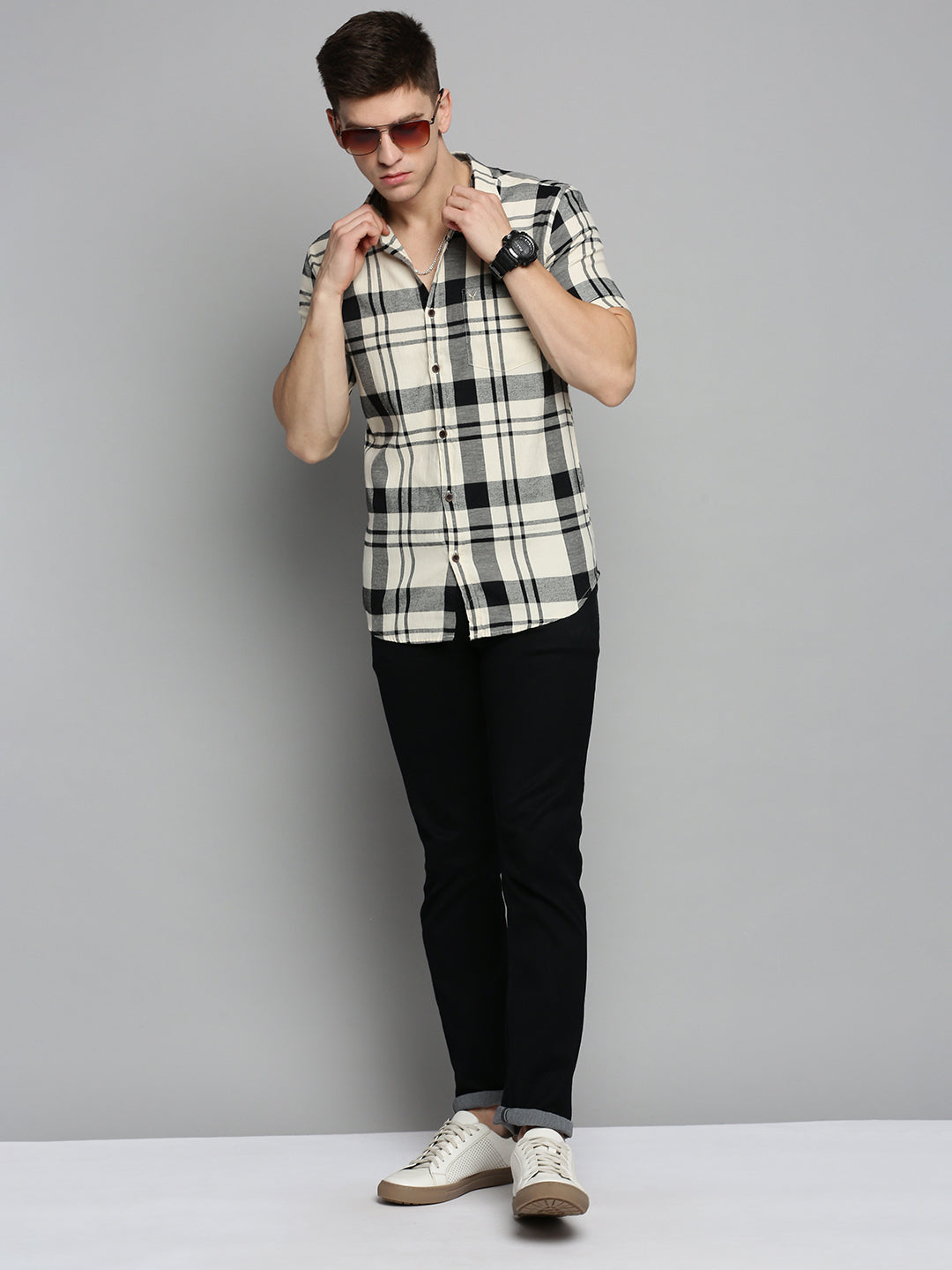 Men's Cream Classic Fit Tartan Checks Twill Weave Cotton Casual Shirt