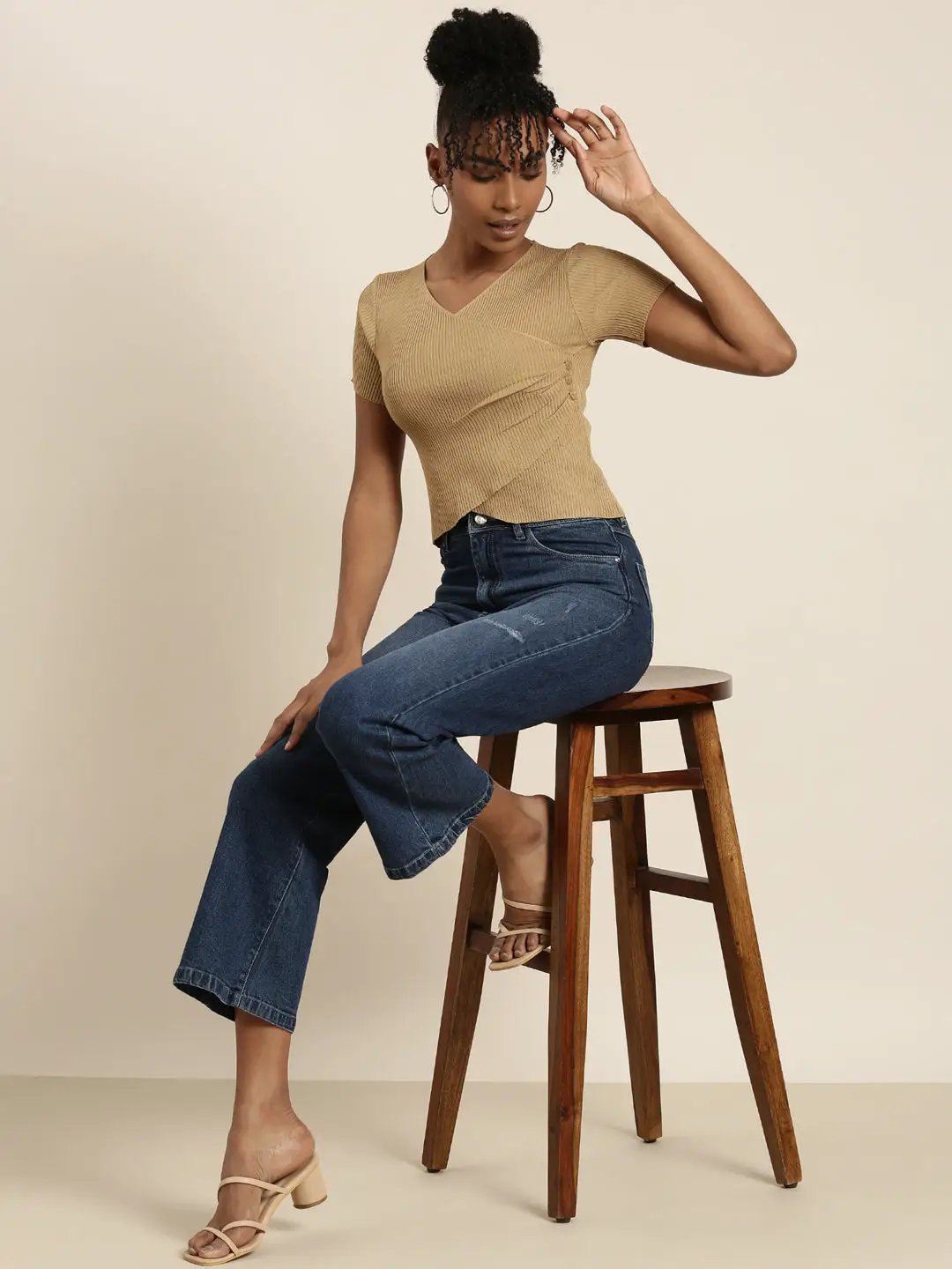 Women's V-Neck Solid Regular Sleeves Wrap Khaki Crop Top