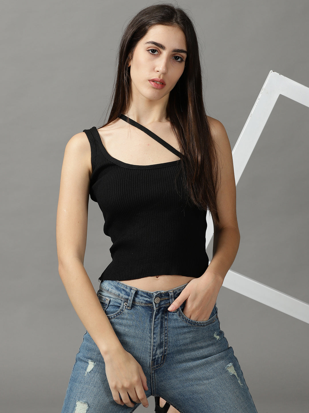 Women's Black Solid Fitted Crop Top