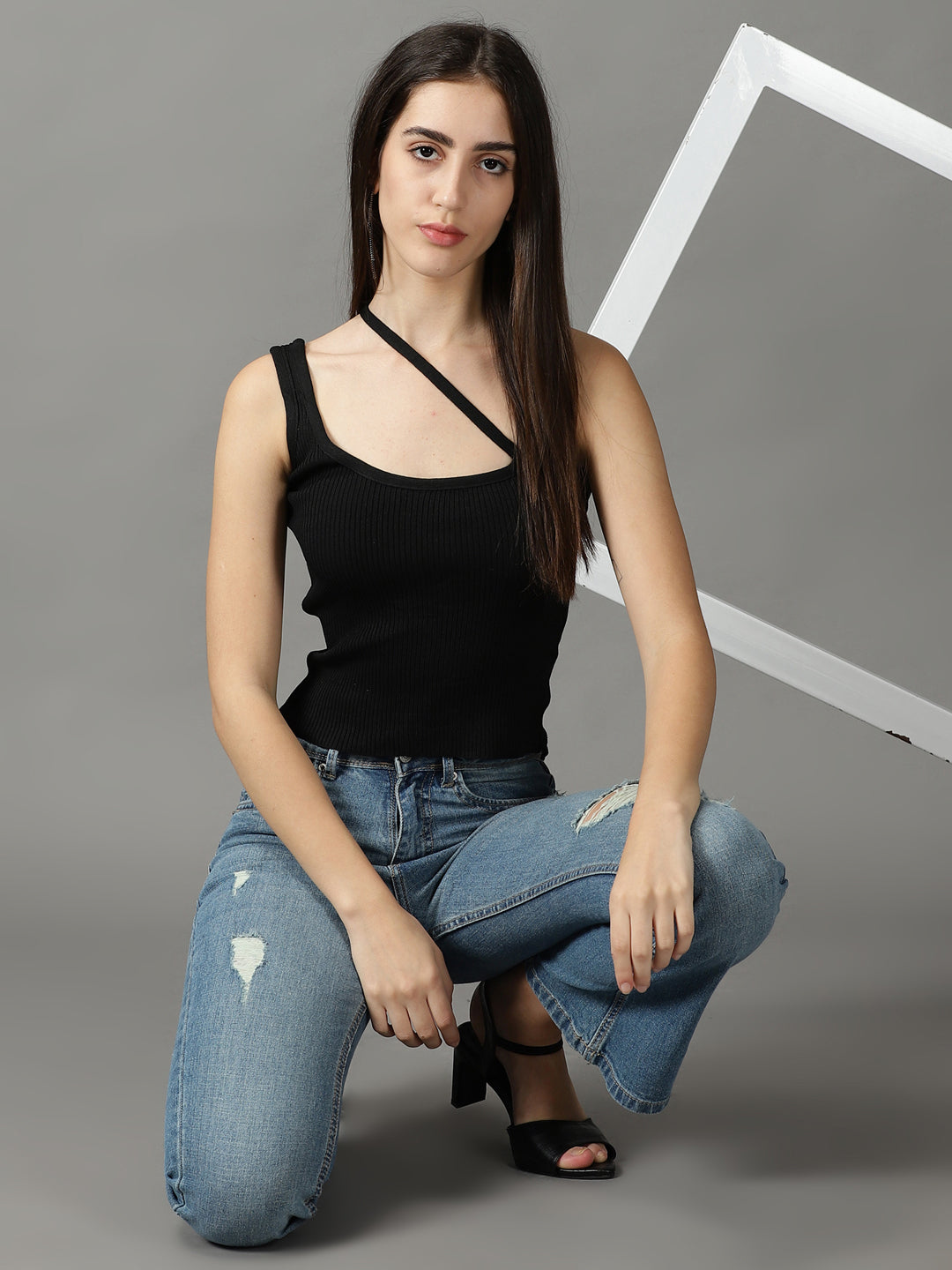 Women's Black Solid Fitted Crop Top