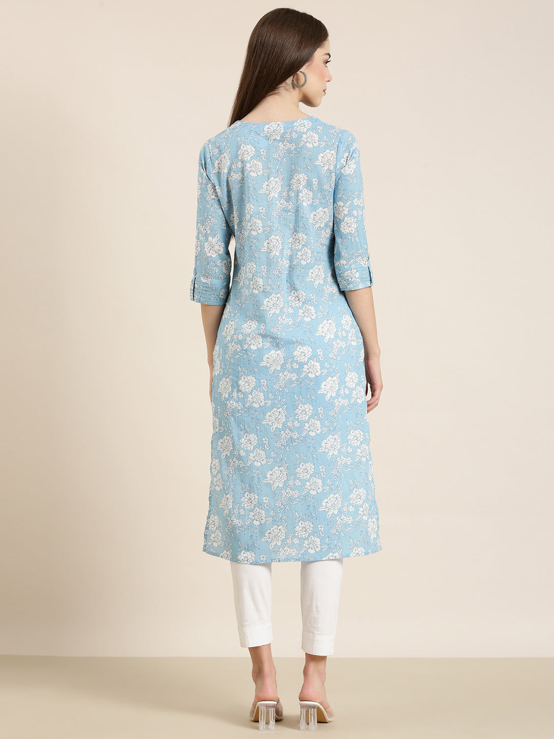 Women Blue Floral Straight Kurta