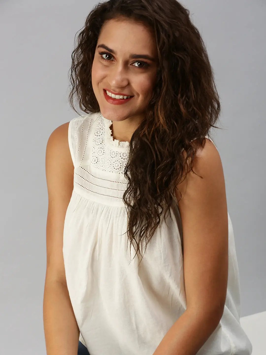 Women's White Solid Tops
