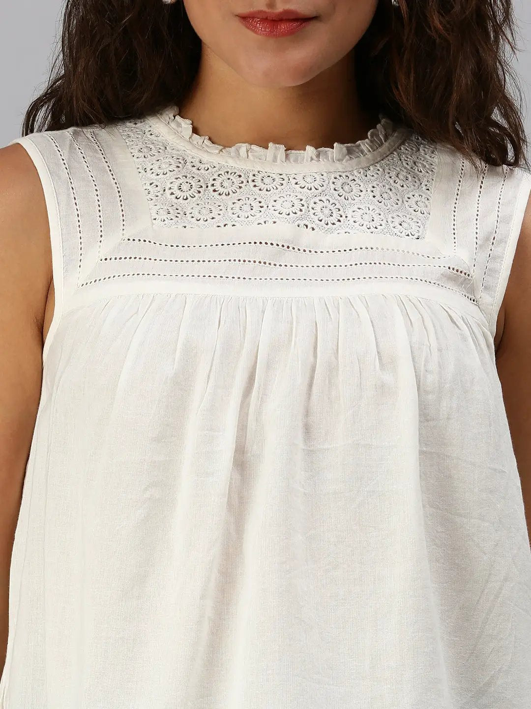 Women's White Solid Tops